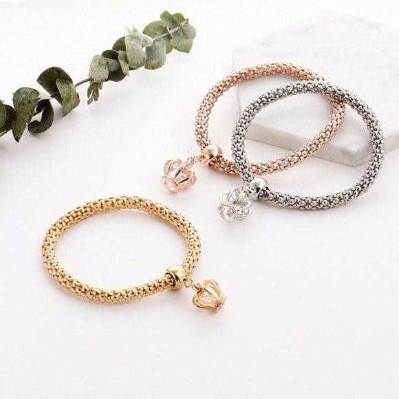 Queen Tri-Color Bracelet Set - NWT - Picture 1 of 3